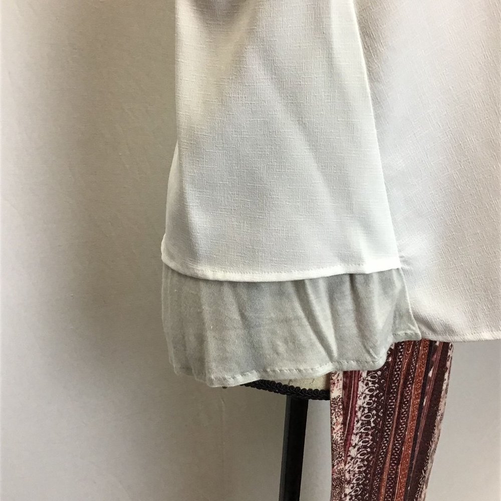 Embroidered Layered Tank - Picture 3 of 9